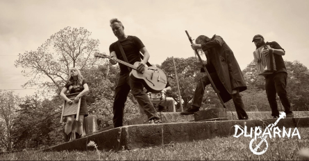 Dupárna 82 – Cesty toulavý